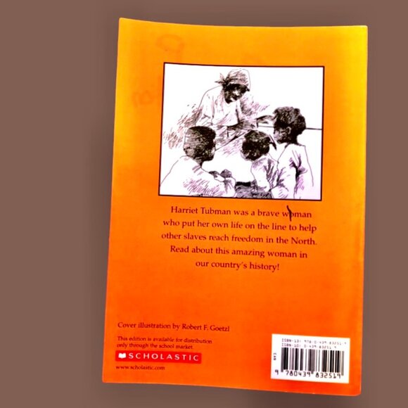 Childrens SCOLASTIC Books American History + School for Dog LOT of 6 paperbacks - Picture 7 of 14